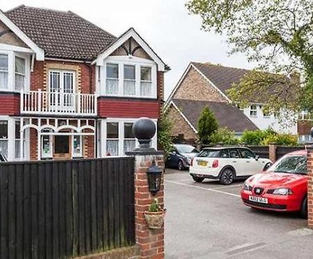 Gable End Guest House Horley Exteriér fotografie